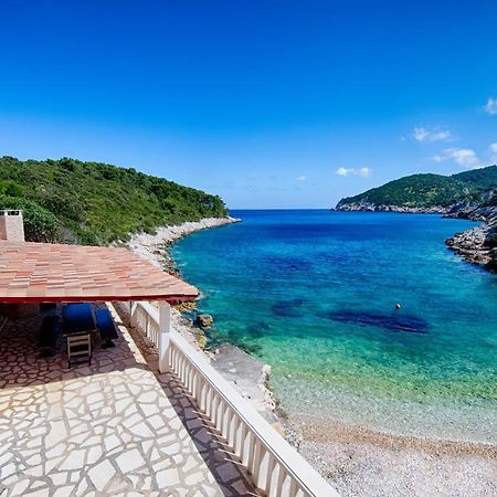 Villa Silente Okljucna Екстериор снимка
