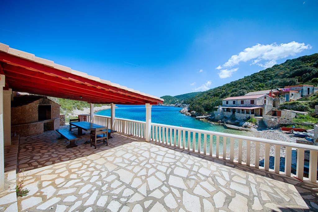 Villa Silente Okljucna Екстериор снимка