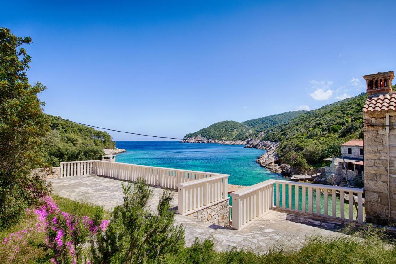 Villa Silente Okljucna Екстериор снимка
