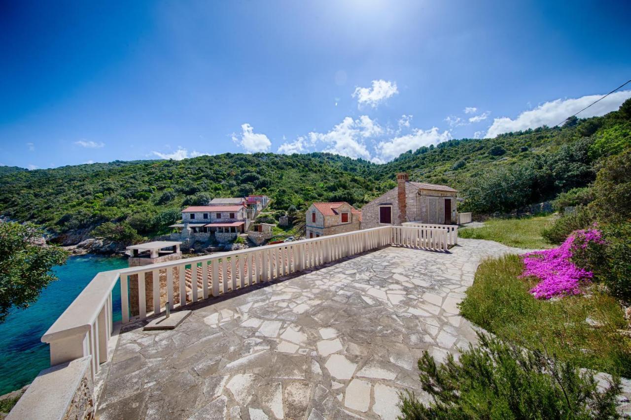 Villa Silente Okljucna Екстериор снимка